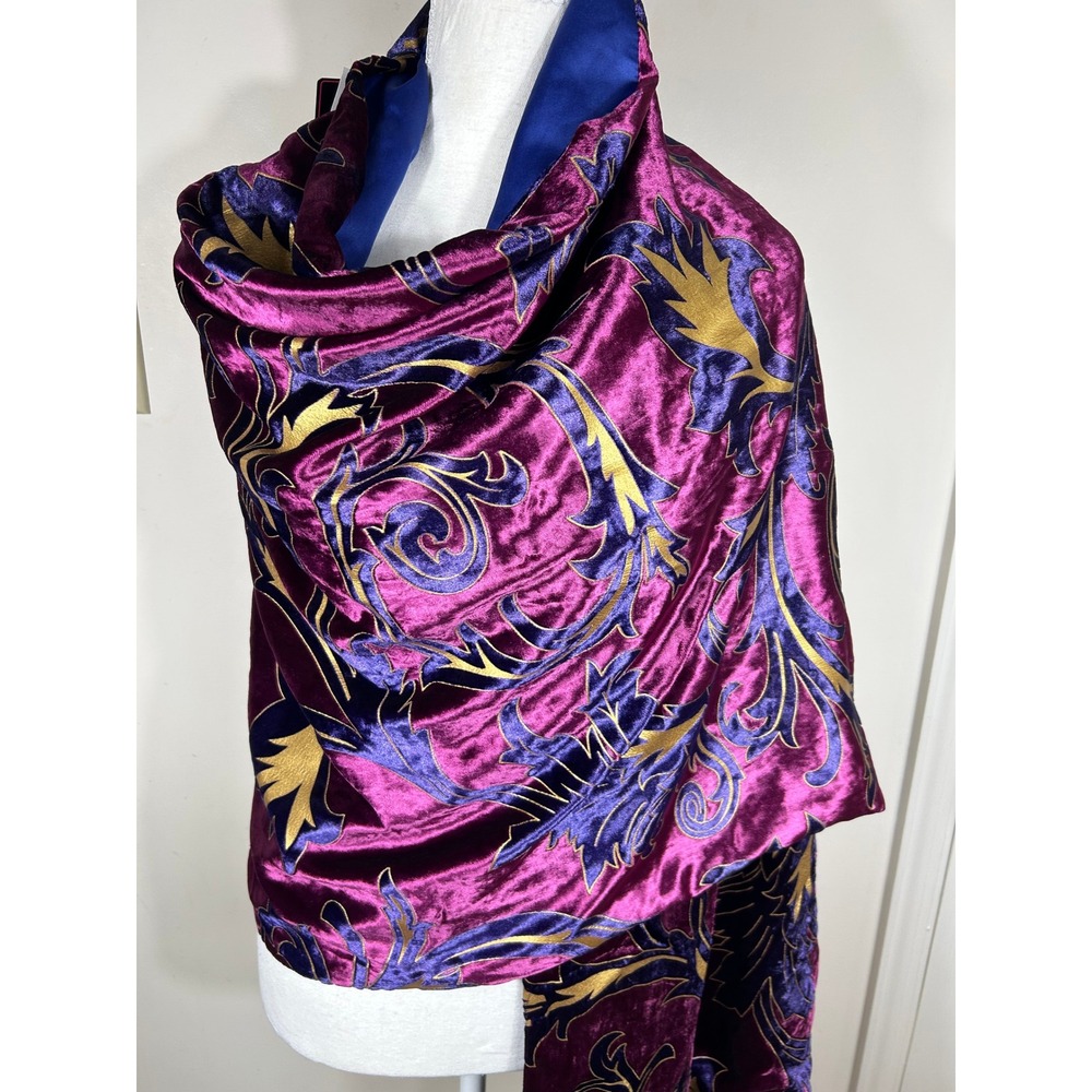 Rara Avis Velvet Piano Shawl Wrap Merllo Baroque Scroll Fringe Iris Apfel NEW - Picture 12 of 16
